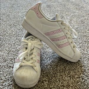 Adidas Superstar White Sneakers with Pink Accents - 4 big girl